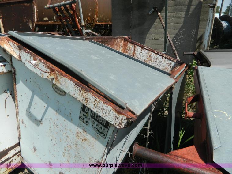 image for item Y9022 (18) assorted metal dumpsters