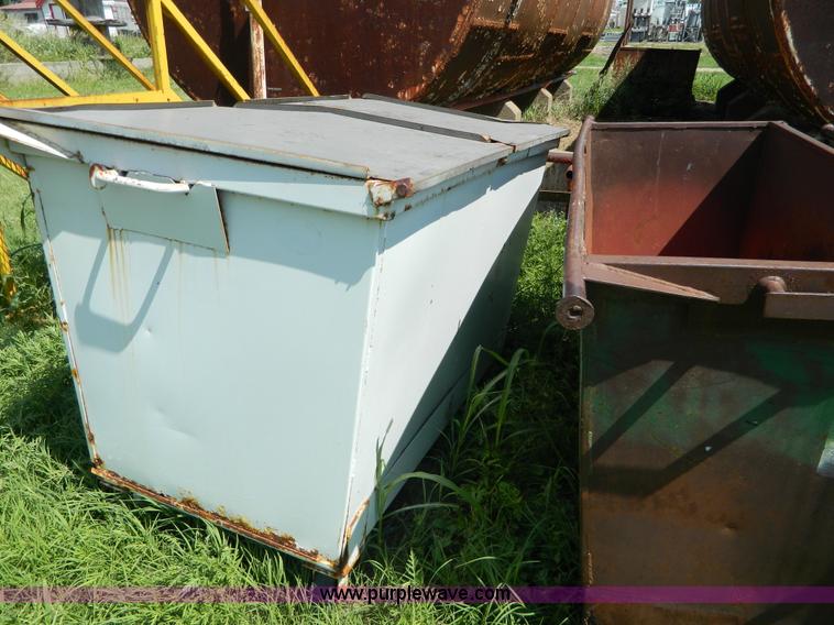image for item Y9022 (18) assorted metal dumpsters