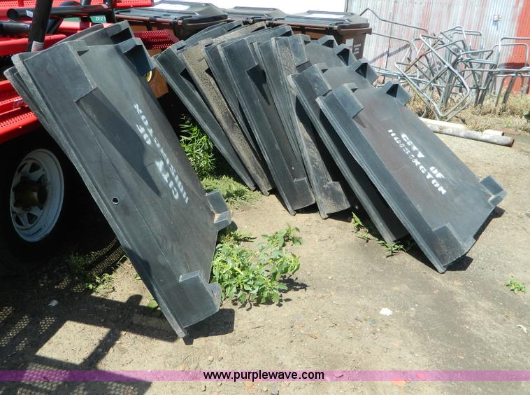 image for item Y9023 2007 Alley Cat triple axle recycle trailer