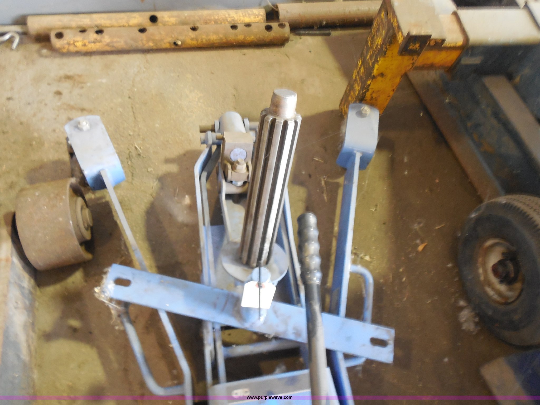 OTC clutch handler in South Hutchinson, KS Item AL9739 sold Purple Wave