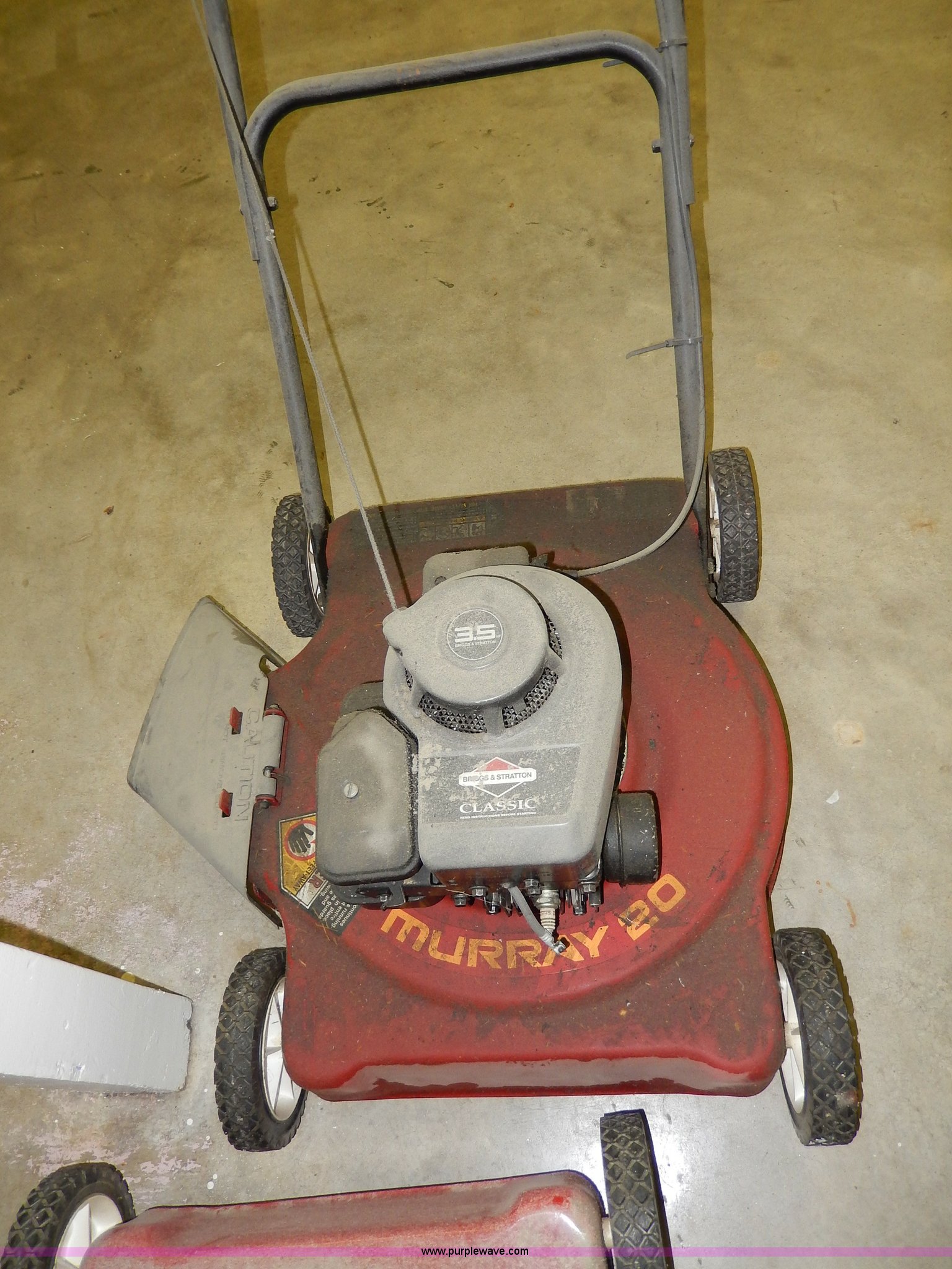 (2) Murray lawn mowers in Hoyt, KS Item AS9432 sold Purple Wave