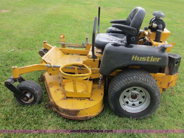 image for item AK9686 2005 Hustler Super Z lawn mower