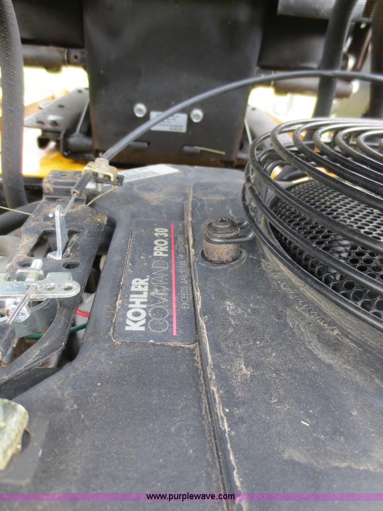 image for item AK9686 2005 Hustler Super Z lawn mower