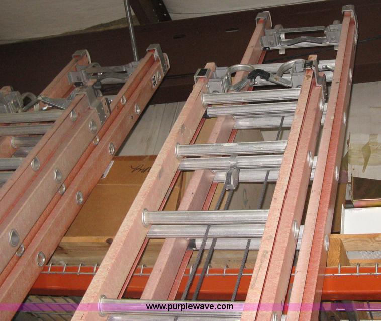 image for item AN9710 (2) assorted fiberglass extension ladders