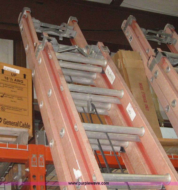 image for item AN9711 (4) assorted fiberglass ladders
