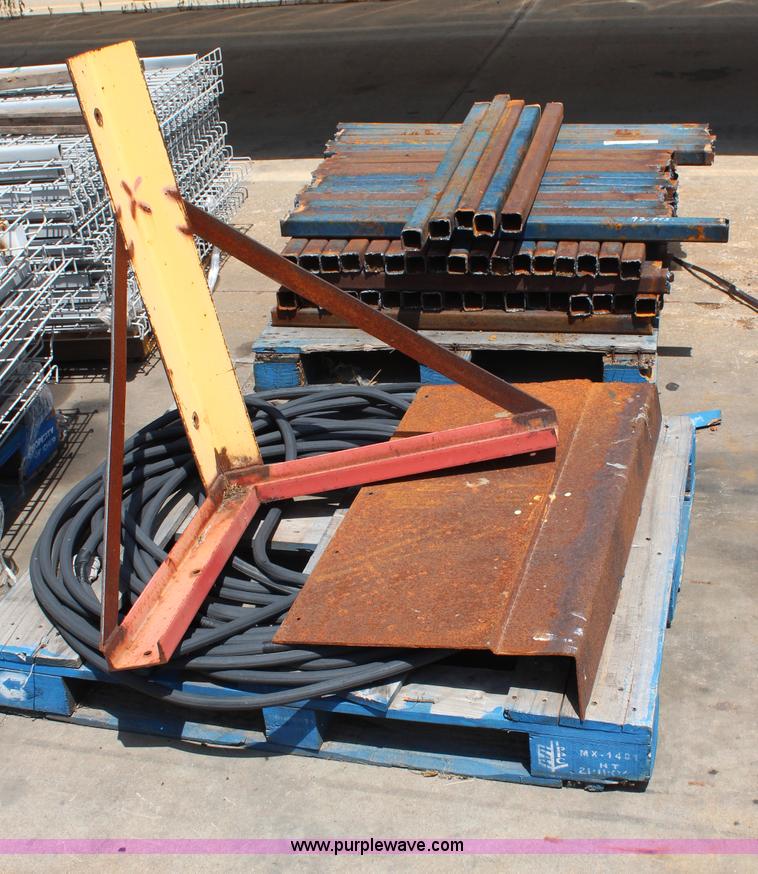 image for item AU9114 (92) 2" x 2" square tubing