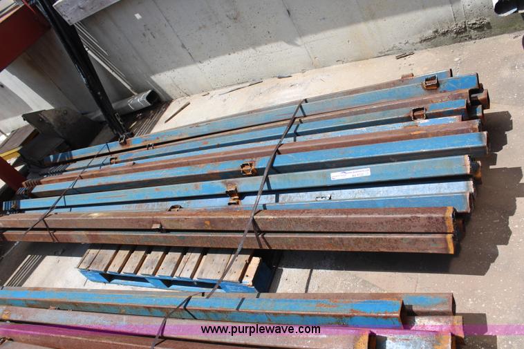 image for item AU9122 (25) 10'L x 2.5" square tubing