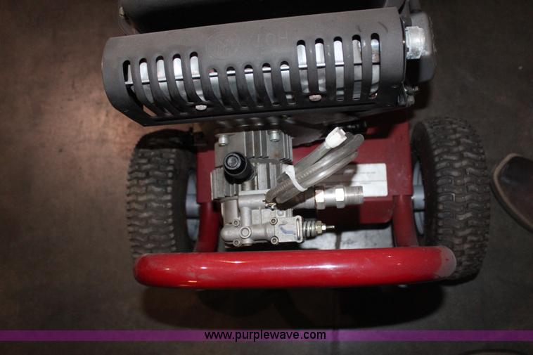 image for item AU9147 Coleman Powermate pressure washer