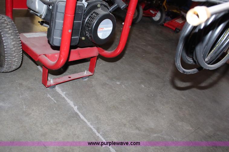 image for item AU9147 Coleman Powermate pressure washer