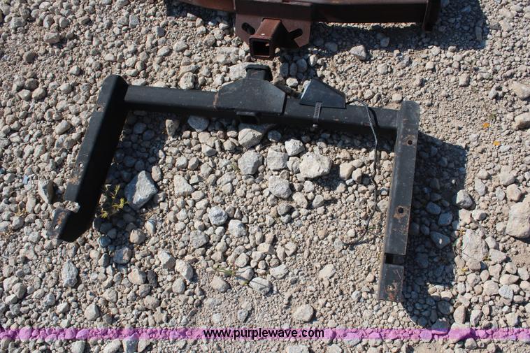 image for item AU9161 (2) Receiver hitches