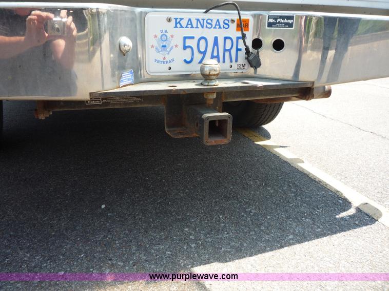 image for item C1223 1995 Chevrolet Silverado 1500 pickup truck