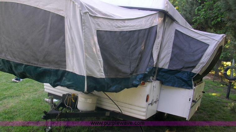 image for item C1231 1998 Coleman Fleetwood Natchez pop-up camper
