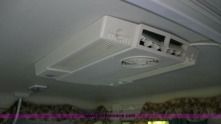 image for item C1231 1998 Coleman Fleetwood Natchez pop-up camper