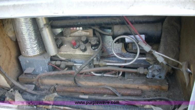 image for item C1231 1998 Coleman Fleetwood Natchez pop-up camper