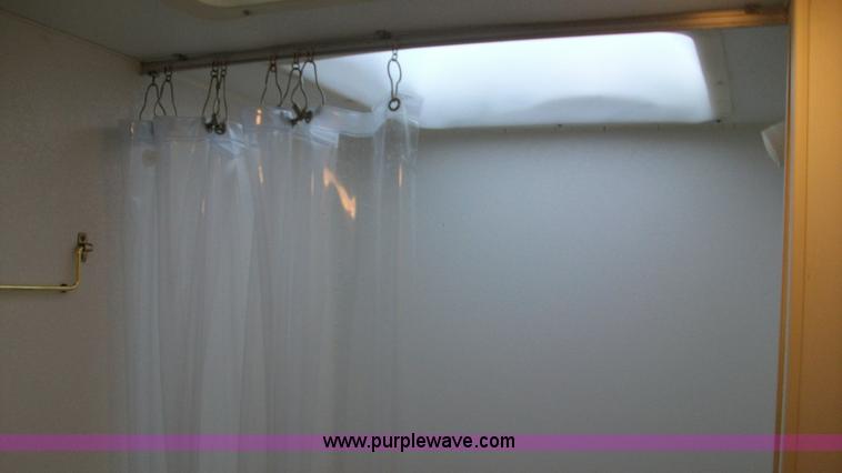 image for item C1233 1997 Fleetwood LY Spearmint camper