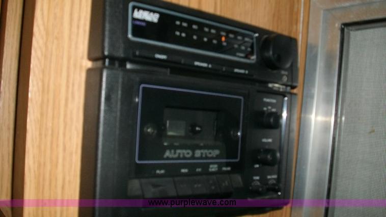 image for item C1233 1997 Fleetwood LY Spearmint camper