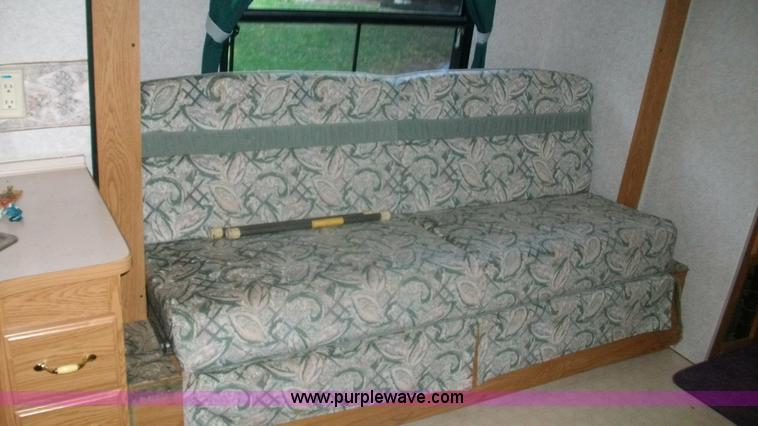 image for item C1233 1997 Fleetwood LY Spearmint camper