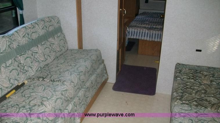 image for item C1233 1997 Fleetwood LY Spearmint camper