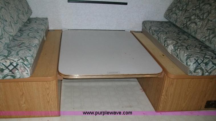 image for item C1233 1997 Fleetwood LY Spearmint camper