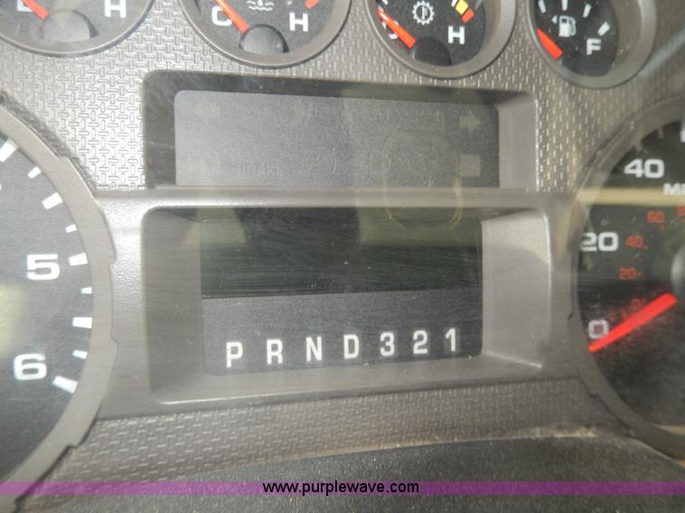 image for item D4780 2008 Ford F250 XLT Super Duty Crew Cab pickup truck