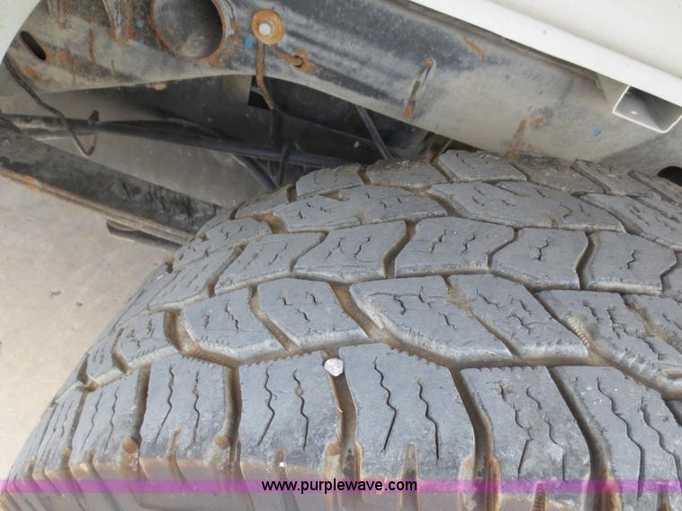 image for item D5966 2008 Chevrolet Silverado 1500 Crew Cab pickup truck