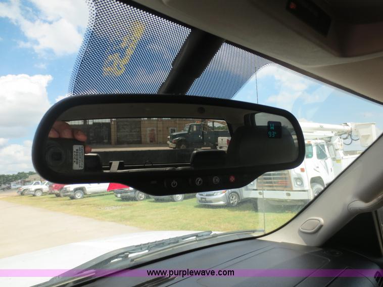 image for item D5966 2008 Chevrolet Silverado 1500 Crew Cab pickup truck