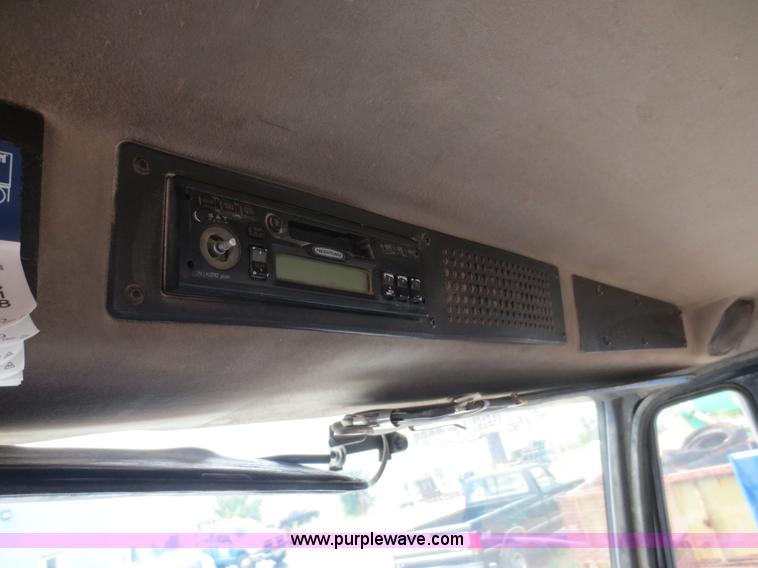 image for item D5970 2003 Freightliner FL80 truck cab and chassis