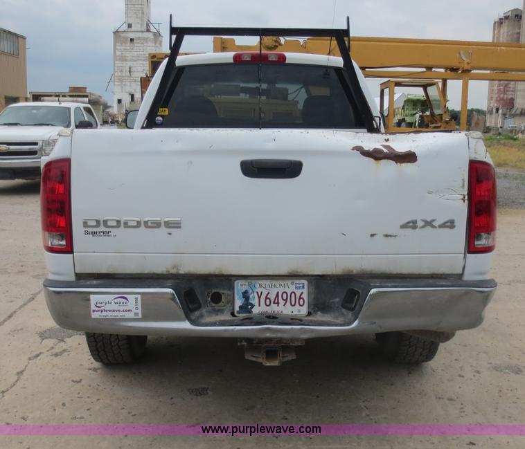 image for item D5998 2003 Dodge Ram 1500 pickup truck