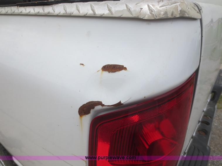 image for item D5998 2003 Dodge Ram 1500 pickup truck