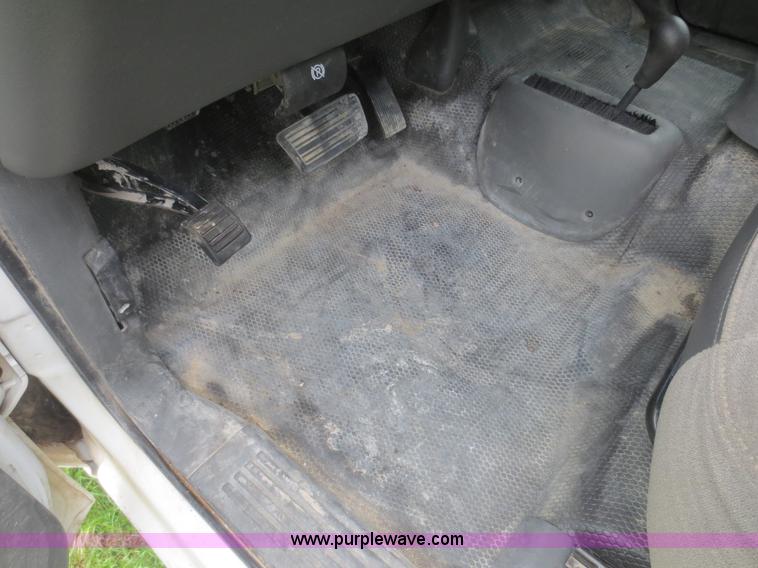 image for item D6000 2007 Chevrolet Silverado 1500 Ext. Cab pickup truck