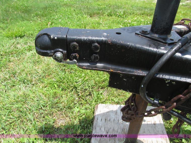 image for item D7434 2000 Pace American ConQuest tandem axle vending trailer