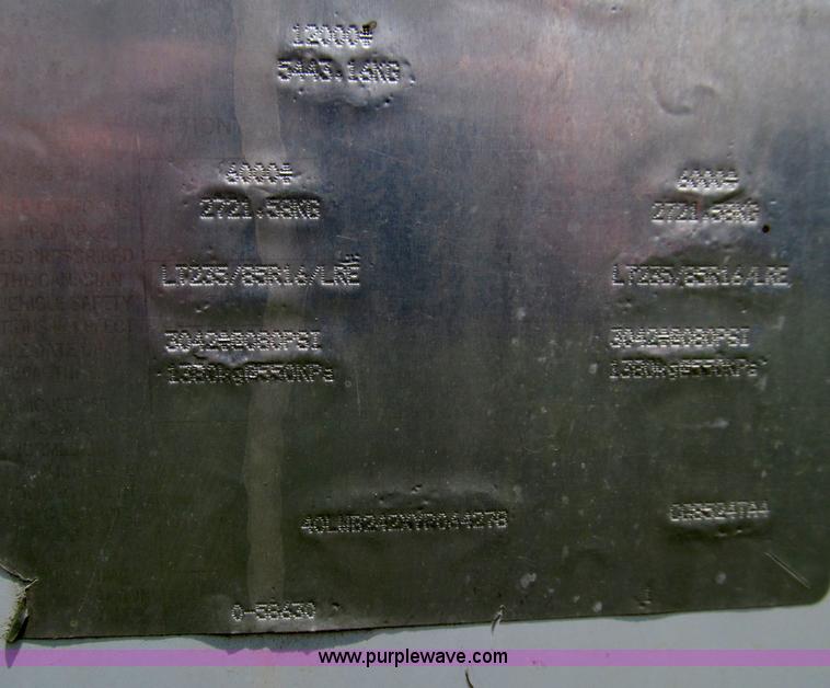 image for item D7434 2000 Pace American ConQuest tandem axle vending trailer