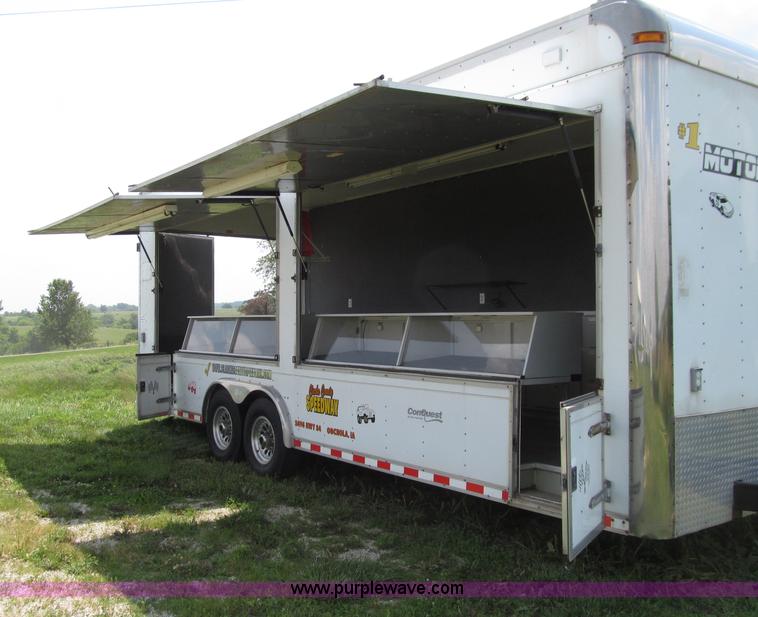 image for item D7434 2000 Pace American ConQuest tandem axle vending trailer