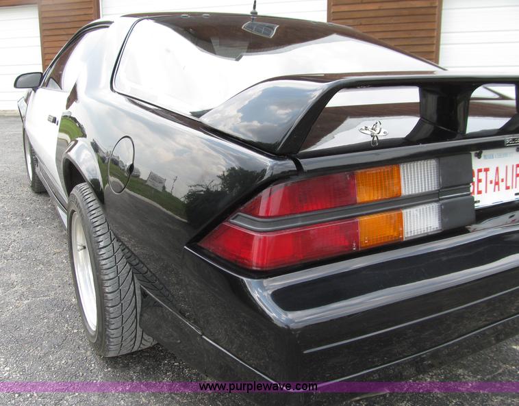 image for item D7436 1986 Chevrolet Camaro