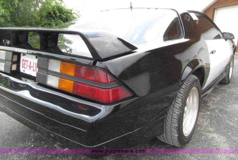 image for item D7436 1986 Chevrolet Camaro