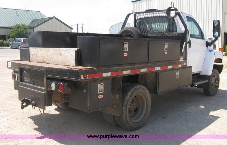 image for item D8457 2008 GMC C4500 flatbed truck