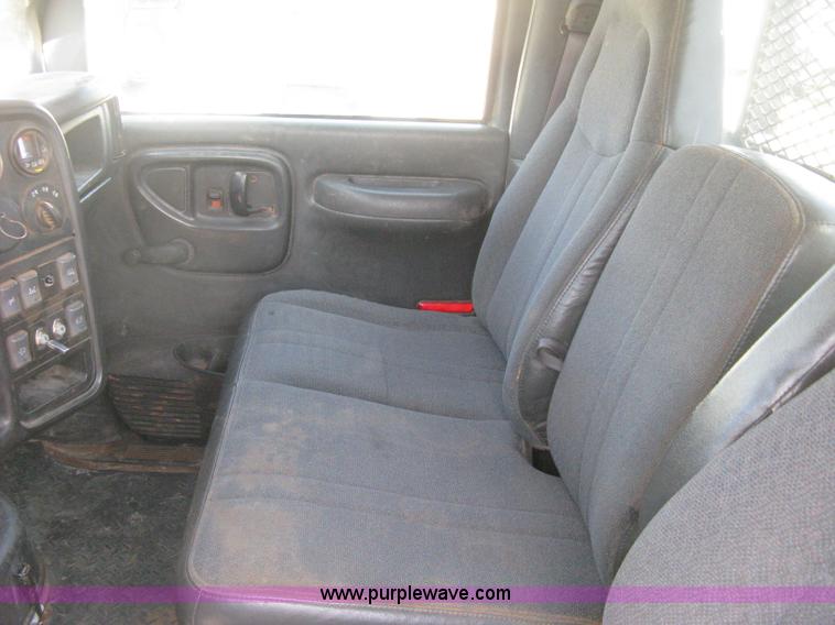 image for item D8457 2008 GMC C4500 flatbed truck