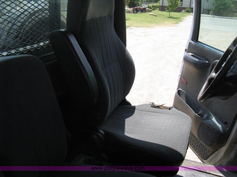 image for item D8457 2008 GMC C4500 flatbed truck