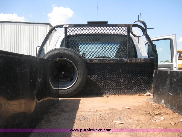 image for item D8457 2008 GMC C4500 flatbed truck