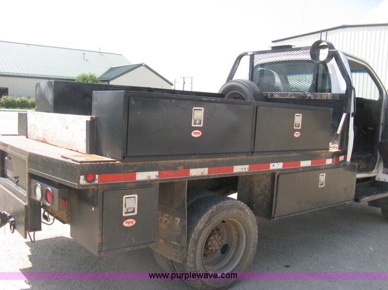 image for item D8457 2008 GMC C4500 flatbed truck