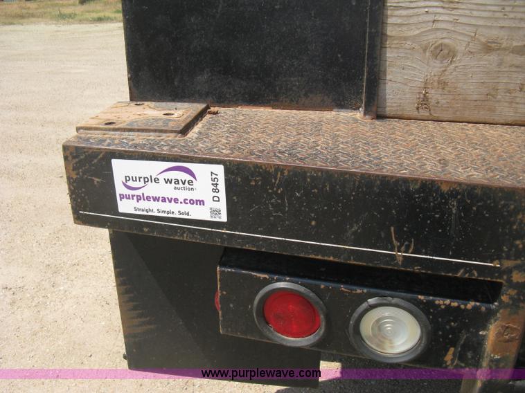 image for item D8457 2008 GMC C4500 flatbed truck
