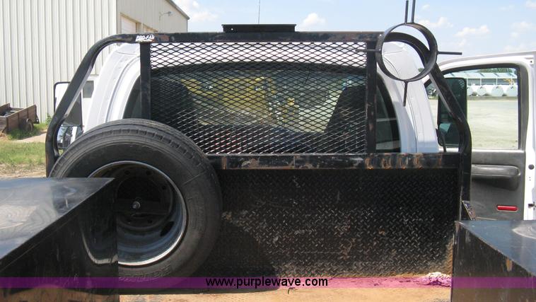 image for item D8457 2008 GMC C4500 flatbed truck