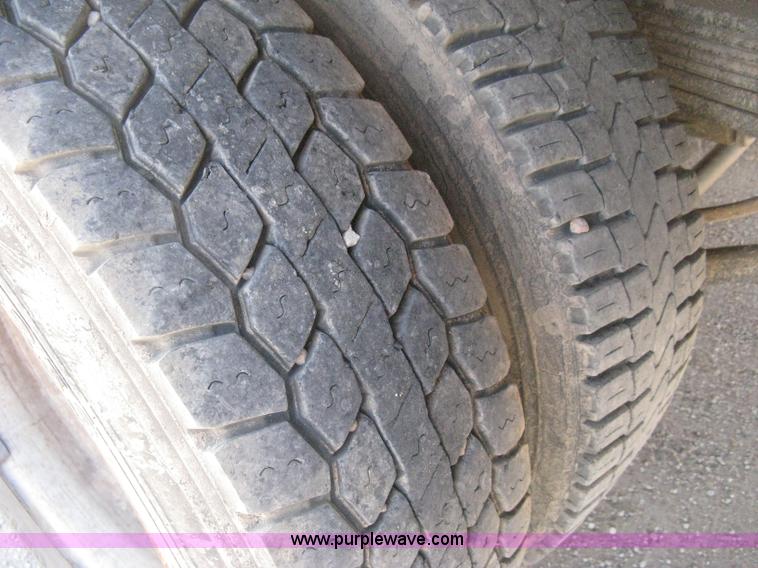 image for item D8457 2008 GMC C4500 flatbed truck