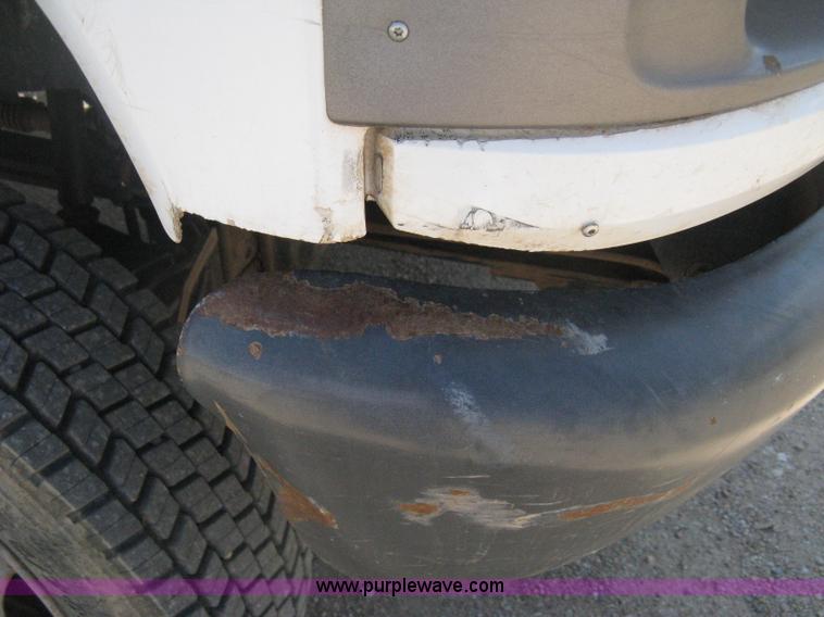 image for item D8457 2008 GMC C4500 flatbed truck