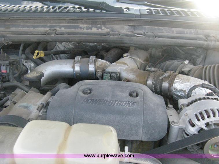 image for item D8458 2000 Ford F250 Super Duty XL SuperCab pickup truck cab and chassis