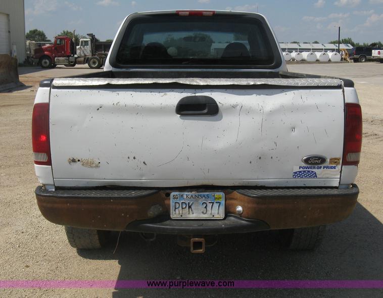 image for item D8459 2001 Ford F150 XL SuperCab pickup truck