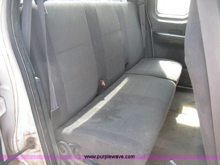 image for item D8459 2001 Ford F150 XL SuperCab pickup truck