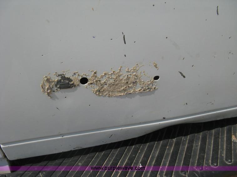 image for item D8459 2001 Ford F150 XL SuperCab pickup truck