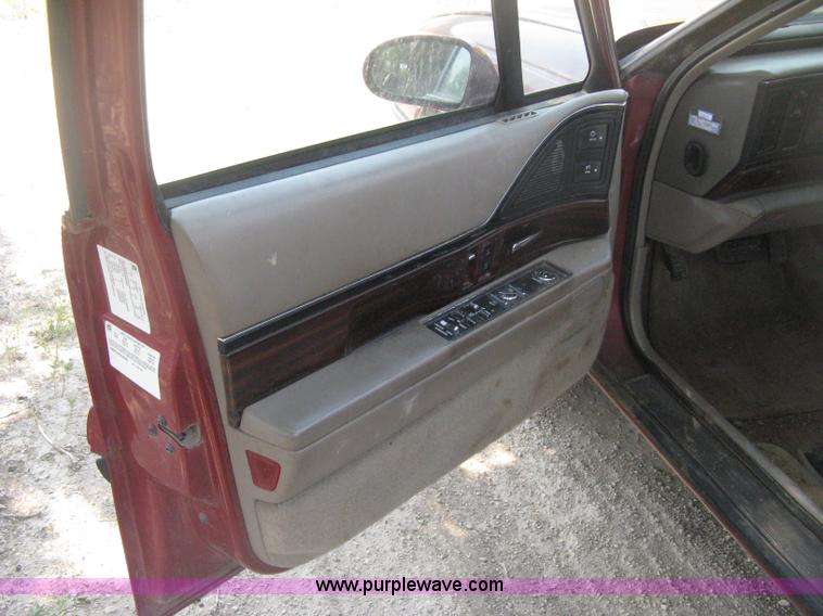 image for item D8460 1999 Buick LeSabre Custom
