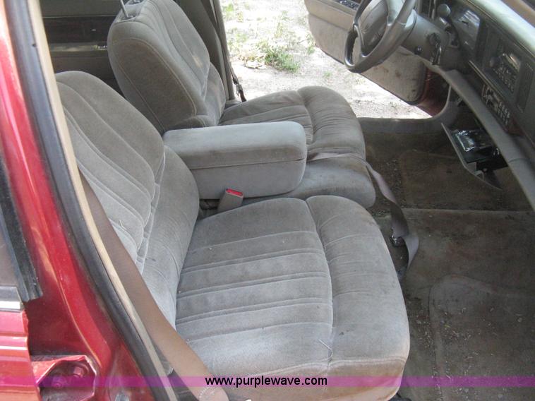 image for item D8460 1999 Buick LeSabre Custom